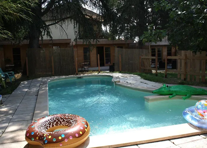 シャレー 2 En Bois Avec Acces Piscine