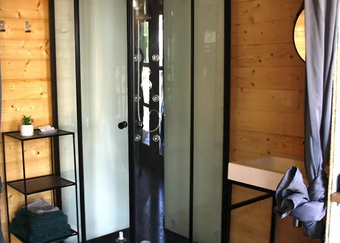 2 En Bois Avec Acces Piscine ニーム